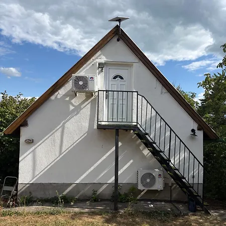 Mona-lak Balaton Panorama Апартаменты *